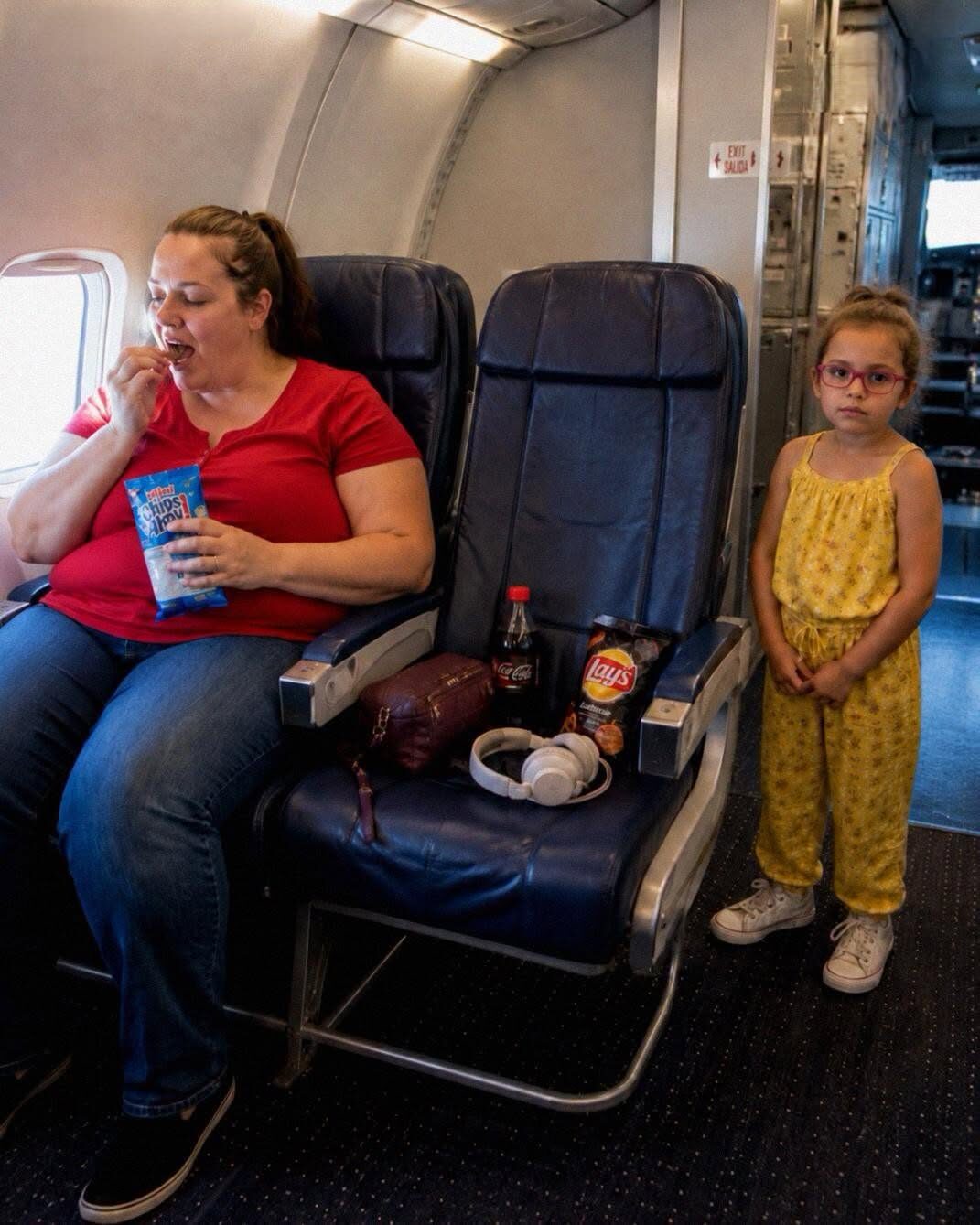 A Rude Woman Took the Window Seat Id Paid for My 6YearOld Daughter With Autism So the Pilot Taught Her a Lesson Shed Never Forget