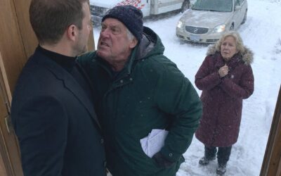 Moi rodzice złożyli tajne roszczenie wobec mojego domu nad jeziorem