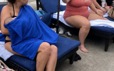 Kobieta wyśmiała mnie za karmienie piersią mojego 6-miesięcznego dziecka przy basenie — wtedy kierownik hotelu dał jej coś, co sprawiło, że zaczęła krzyczeć.