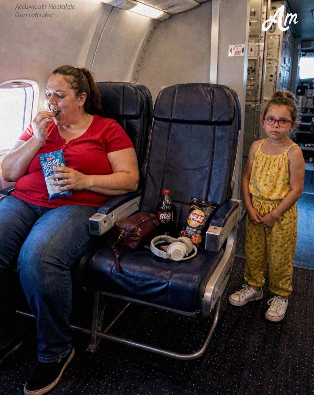 Niegrzeczna kobieta zajęła miejsce przy oknie, które zapłaciłem mojej 6-letniej córce z autyzmem – więc pilot dał jej nauczkę, której nigdy nie zapomni