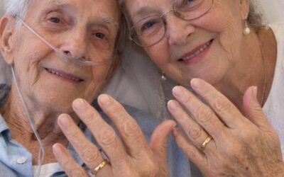 Poślubiłam swoją szkolną miłość w wieku 73 lat, bo to było jego ostatnie życzenie – po pogrzebie jego prawnik zapukał do moich drzwi i powiedział: „Wpadłaś prosto w jego pułapkę”