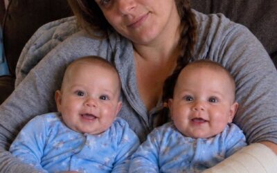 Złamałam rękę i poprosiłam męża o pomoc przy naszych 5-miesięcznych bliźniakach, ale on powiedział: „Mamy nie mają dni chorobowych” – więc dałam mu nauczkę, której nigdy nie zapomni