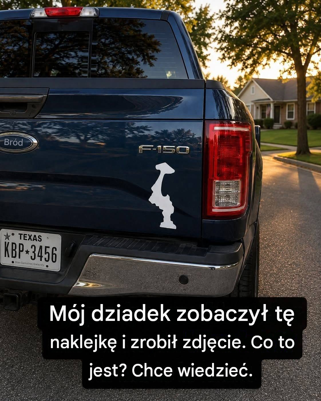 biały kształt z tyłu pickupa, twoja pierwsza reakcja może być prosta:
