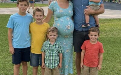 Moja żona obwiniała mnie, bo przez lata mieliśmy pięciu synów i żadnej córki – ale kiedy w końcu urodziła córkę i po raz pierwszy ją przytuliła, jej reakcja mnie oszołomiła
