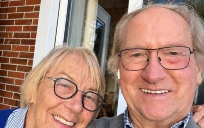 „Miałam 79 lat, kiedy po zbadaniu mnie lekarz pobladł i zapytał: ‘Czy pani mąż kiedykolwiek zmuszał panią do zrobienia czegoś?’ Przerażona wyszeptałam: ‘Tak… przez 49 lat.’
