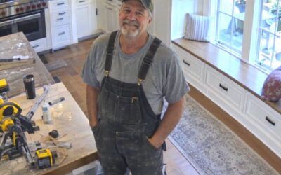 Zamożna para wstrzymała 6200 dolarów mojego dziadka i myślała, że będzie o nie błagał — ale jego cicha odpowiedź całkowicie ich zszokowała