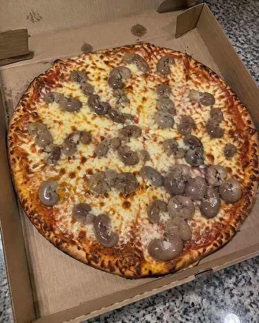Zamówiłem pizzę wieczorem i zauważyłem coś dziwnego